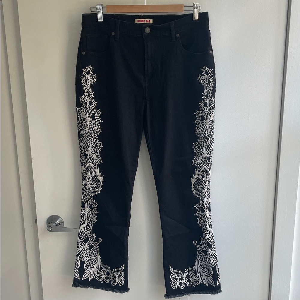 Johnny Was Black Embroidered Cropped Bootcut Jeans Size 28